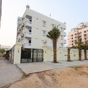 Hotel O Grand Lotus Inn